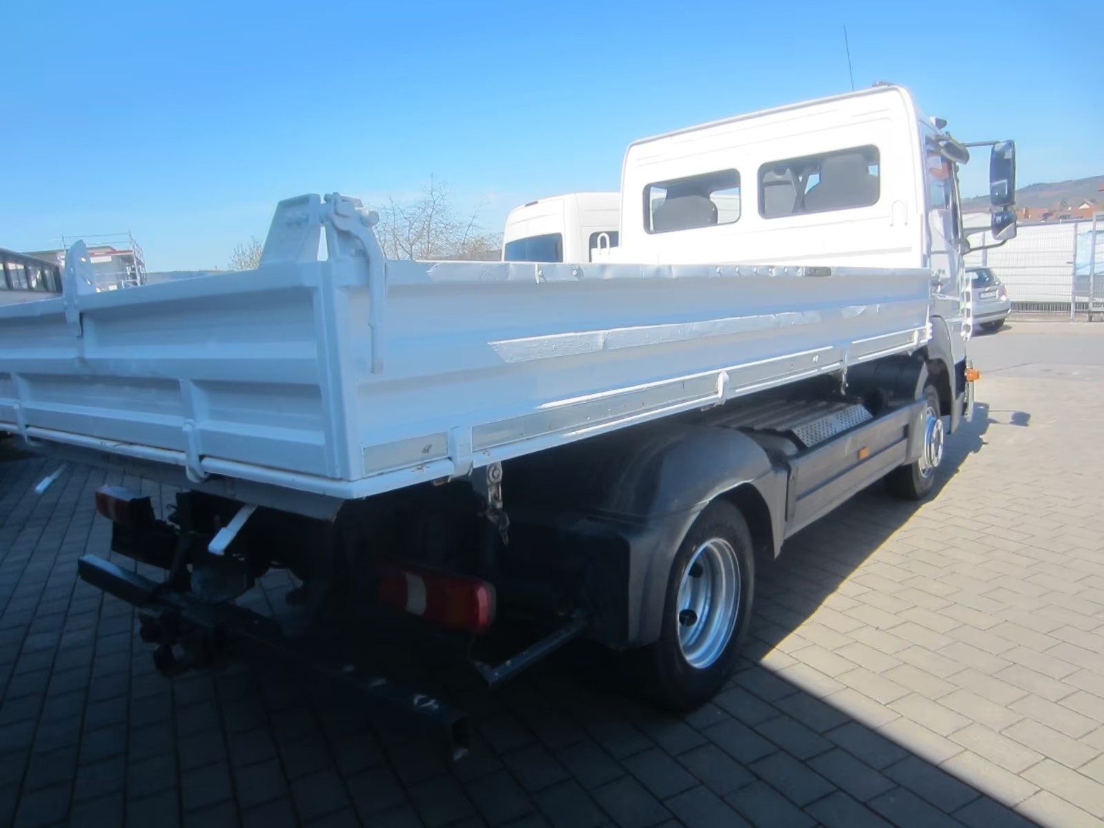 mercedes-benz-atego.jpg